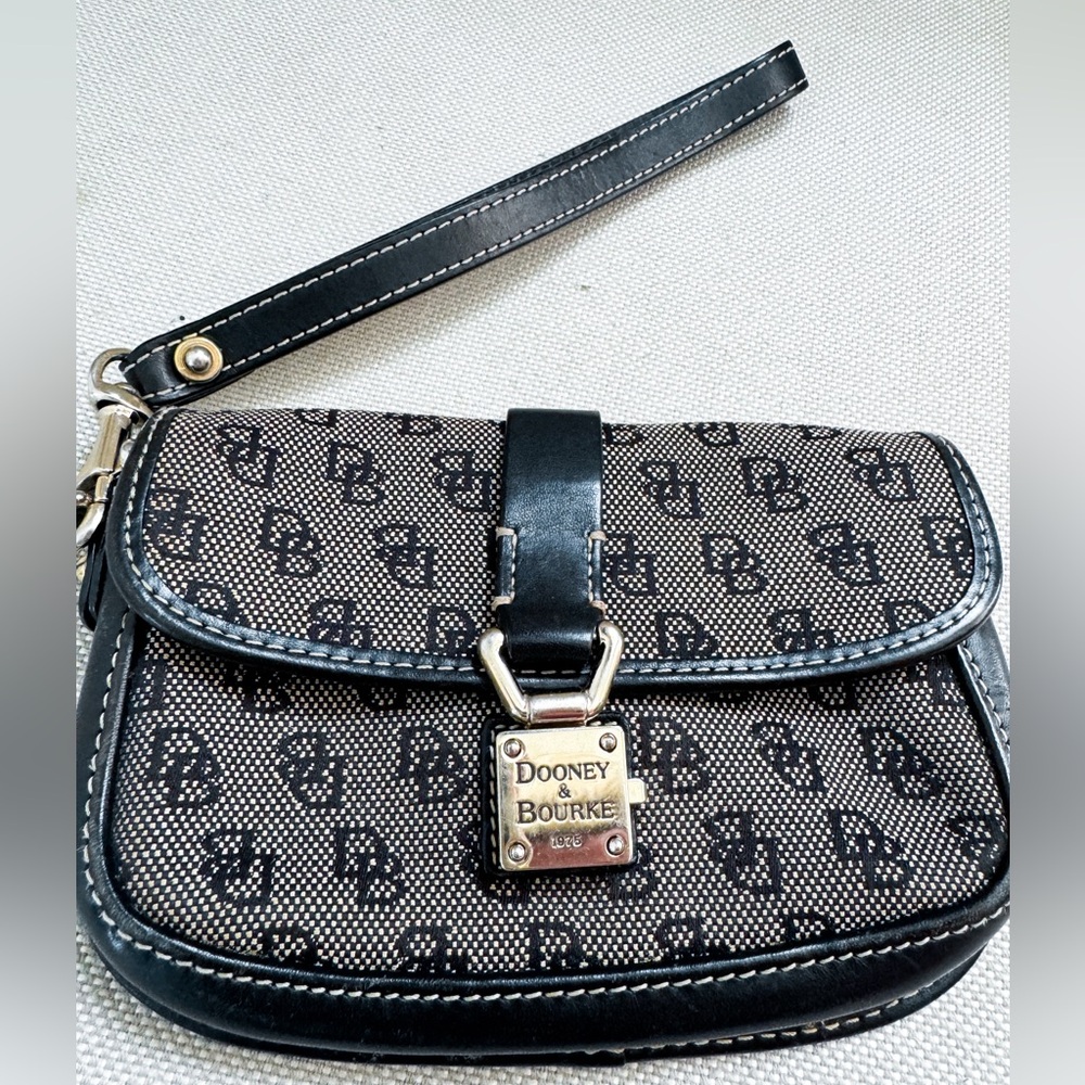 Vintage Monogrammed Dooney & Bourke wristlet
